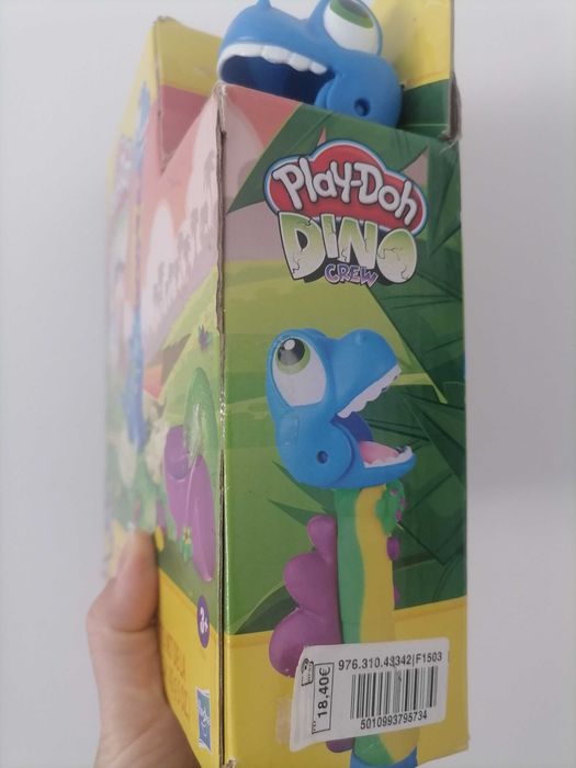 Play Doh Dino Crew - braquiossauro NOVO, SELADO