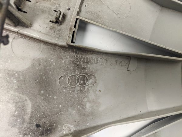 Tampões Audi A3 S3 8V de 16 Polegadas 8V0601147