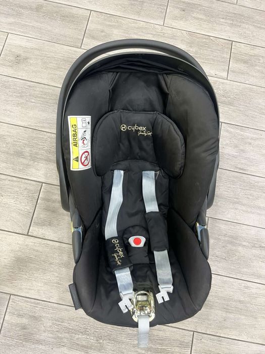 Cybex by jeremy scott автокрісло +база