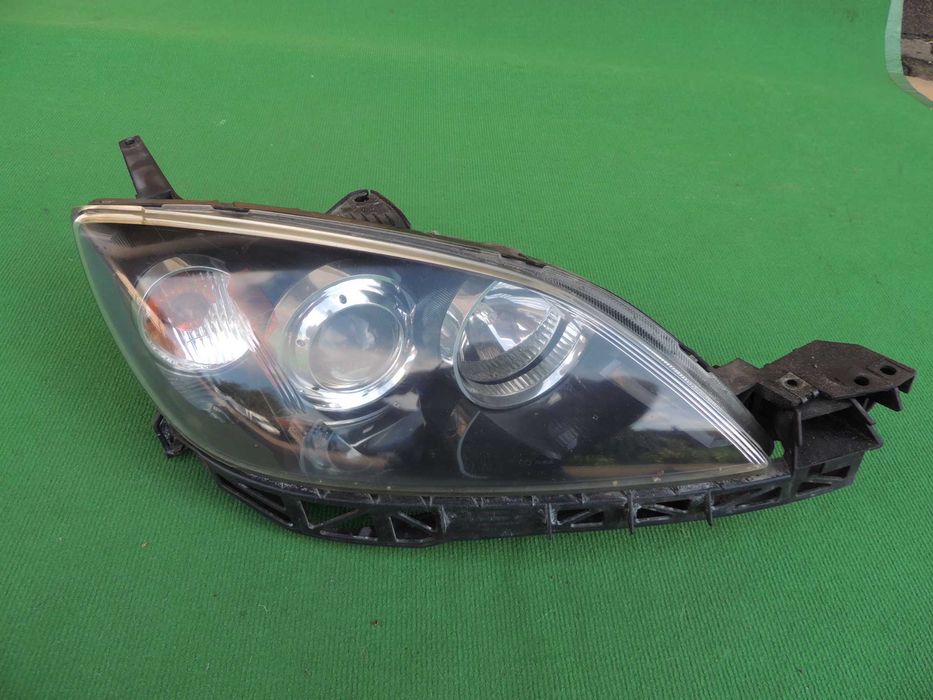 Lampa przednia prawa europejska Mazda 3 III BK 03,04,05,06,07,08,09 HB