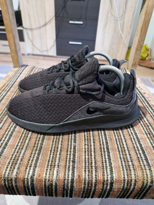 Sneakersy Nike Viale r 40