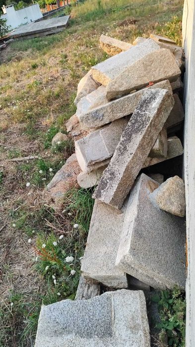 Lagar em pedra e  pedra variada