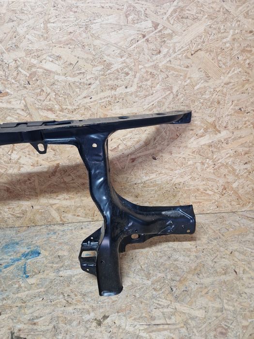 Pas przedni vw transporter T5 Multivan