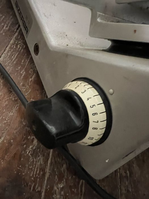 Fatiadora Profissional Bizerba SE 12