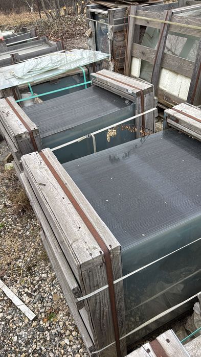 Paleta szyb 80x100 cm grubość 3 mm. Idealna na szklarnie