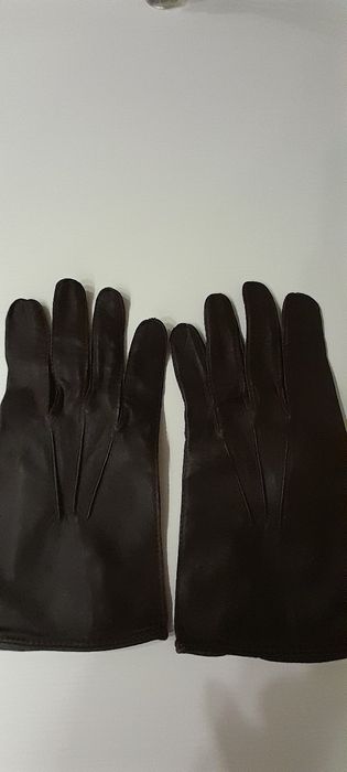 Luvas em pele genuína