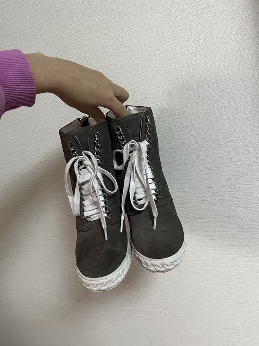 Ботинки женские замш натуральный  24,5 см стелька