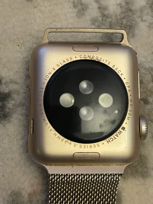 Продаю смарт годинник Аpple Watch Series 3  38 mm, б/в