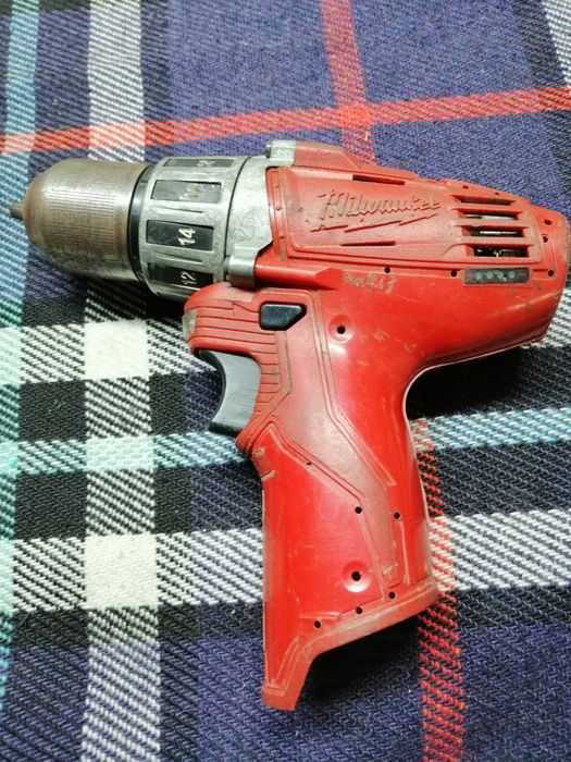 Máquina milwaukee para reparar 2a velocidade falha