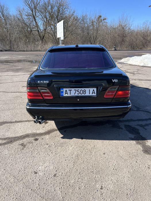 Mercedes Benz 210 4.3 газ бенз