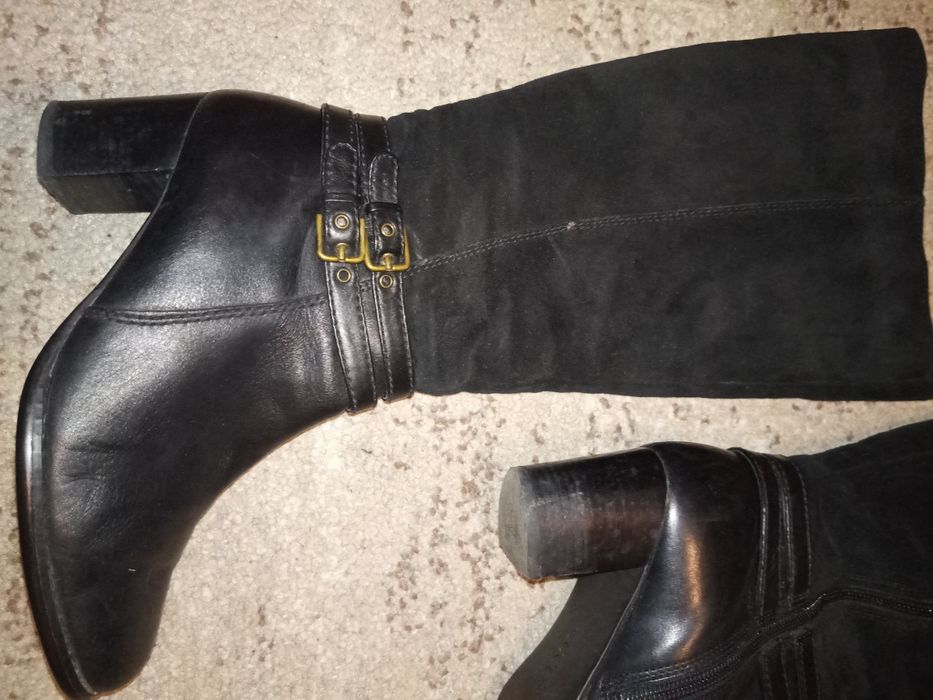 Продам хорошие зимнее сапоги ECCO