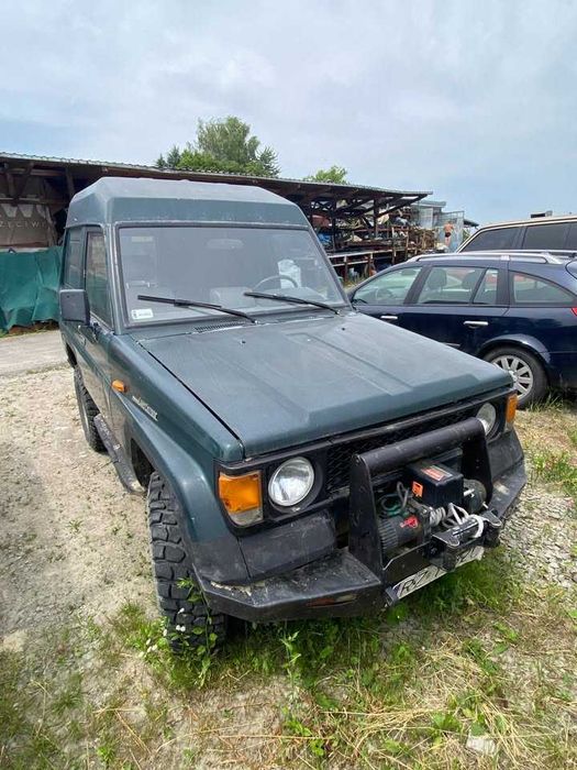 Toyota Land Cruiser LJ70 2.4 TD 1992 w trakcie blacharki