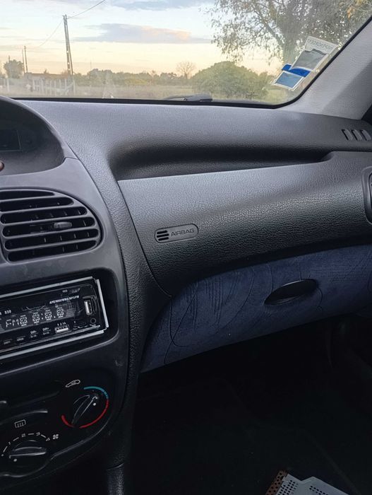 PEUGEOT 206 Hatchback (2A/C) 1.1 i Gasolina 60 cv / 44 kW 2001