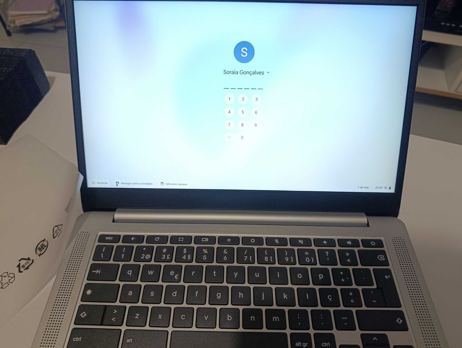 Lenovo IP Slim Chromebook