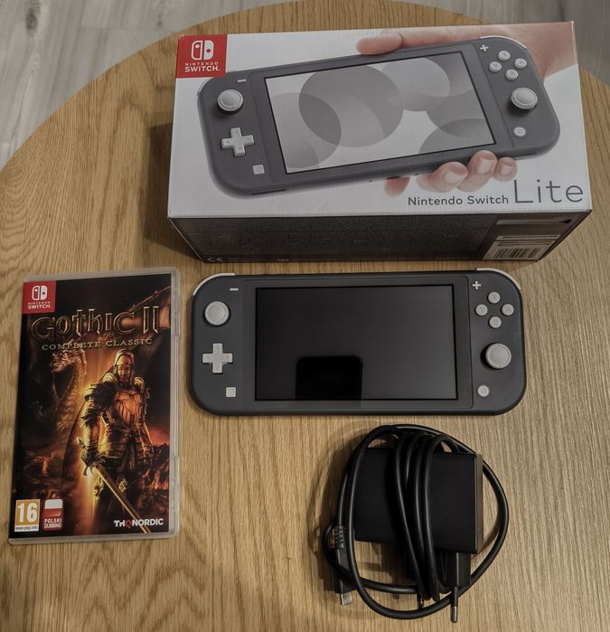 Konsola Nintendo Switch Lite + Gra Gothic II i karta pamięci 64GB
