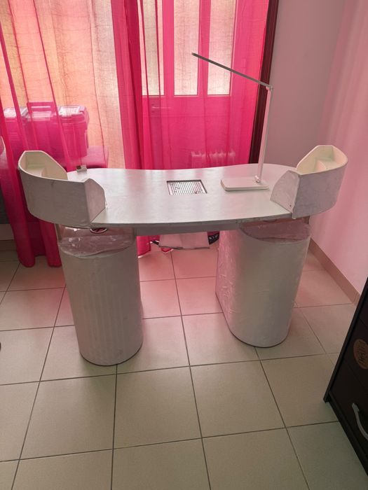 mesa estetica de unhas