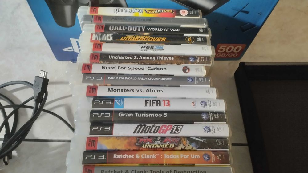 PS 3 500 gb + 30 jogos e acessórios