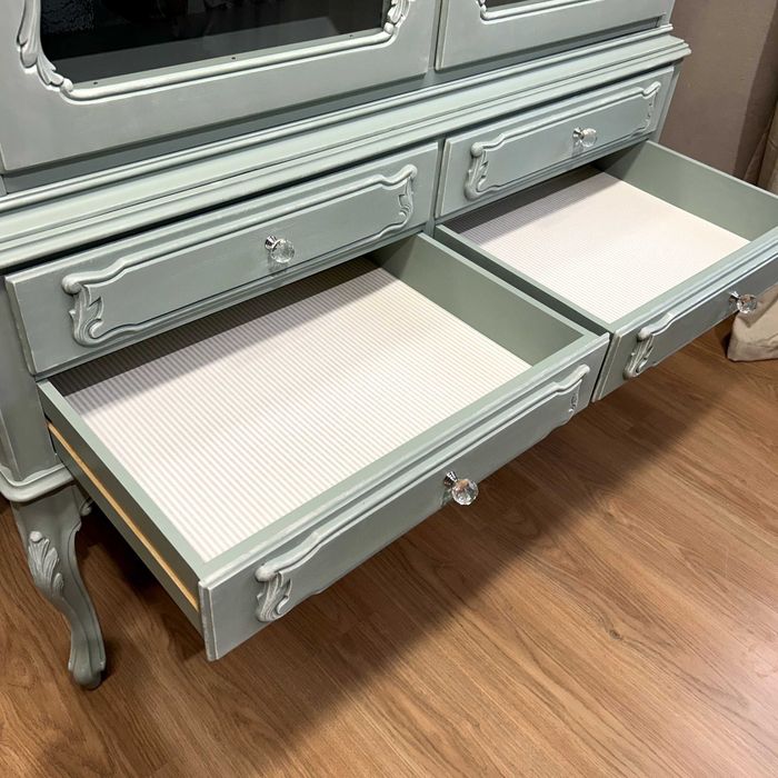 071225 Witryna Ludwikowska w kolorze niebieskozielonym po metamorfozie