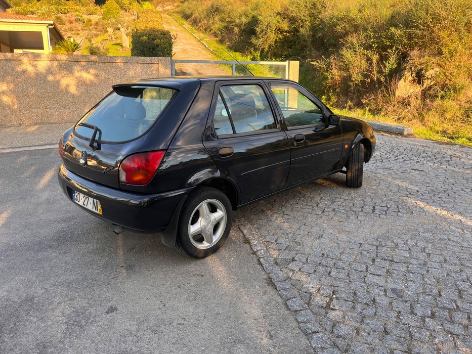 Ford Fiesta Ghia 1999