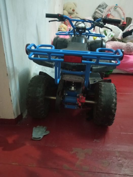 Продам дитячий електроквадроцикл терміново!