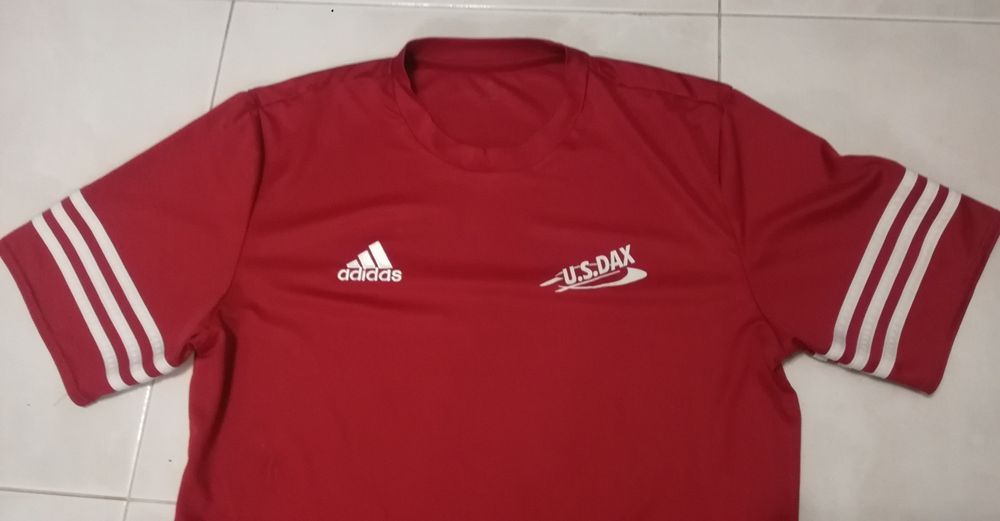 T-Shirt adidas vermelha
