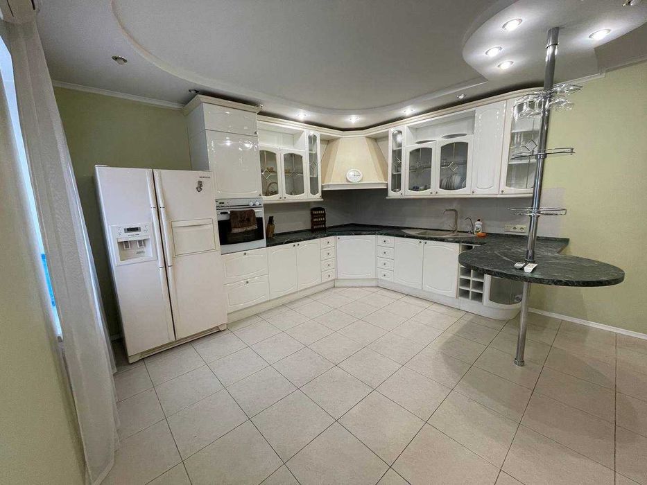 3-кімнатна квартира, вул. Педагогічна, Фонтан. Вигідна ціна