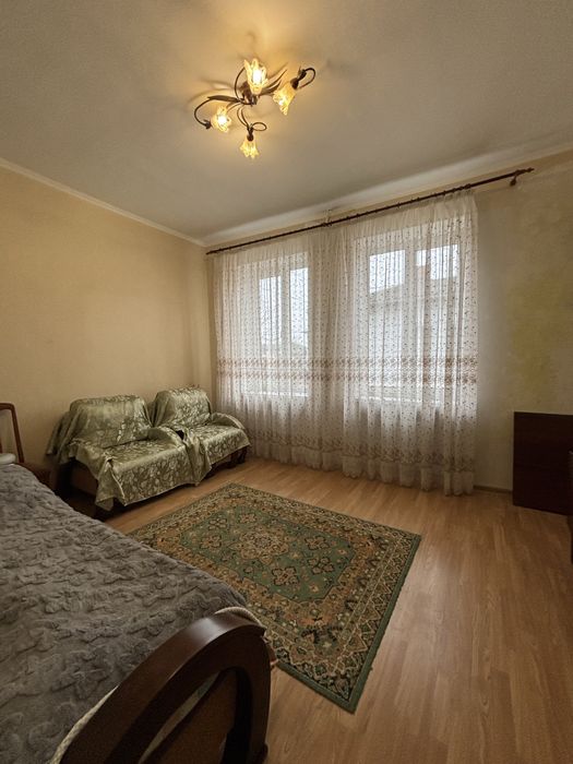 Продається двокімнатна квартира