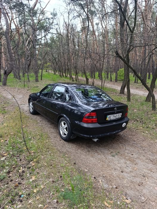 Продам Опель вектра б