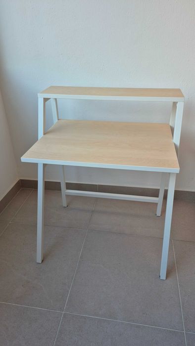 Secretária Computador