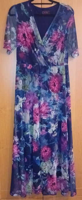 Sukienka z lejącej elastycznej siateczki 44 46