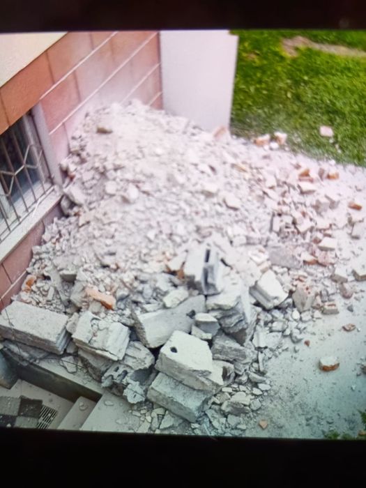 Gruz po rozbiórce ściany 3-3,5 m3