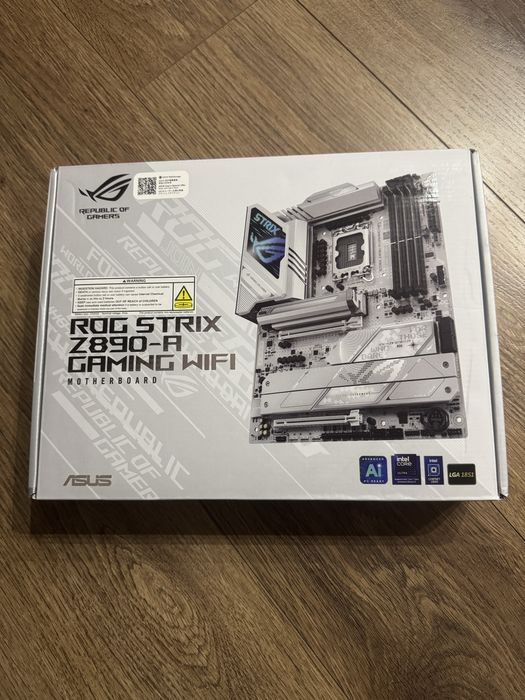 Материнська плата Asus ROG Strix Z890-A Gaming WiFi