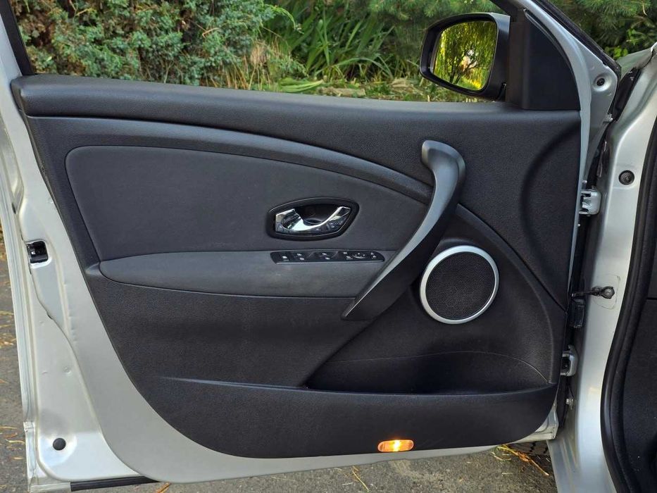 Продам  Renault Megane 2012. Можна в розстрочку, під викуп.