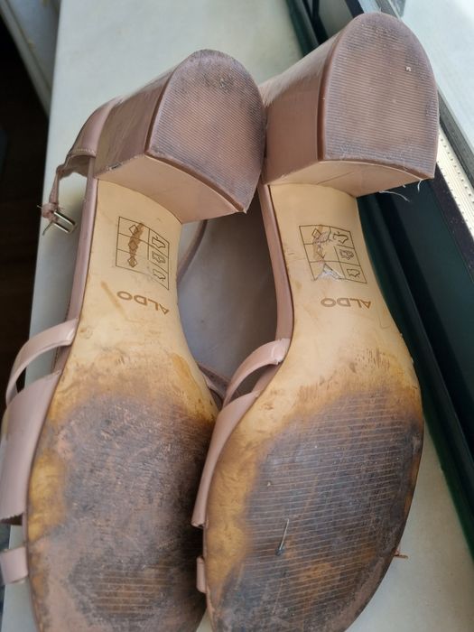 Sandálias Aldo nude