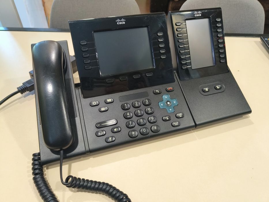 IP видео телефон Cisco CP-8961 с панелью расширения