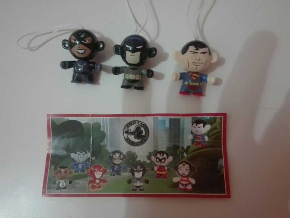 Figuras Kinder-Teen Idols Cristiano ronaldo & Justice League & Natoons