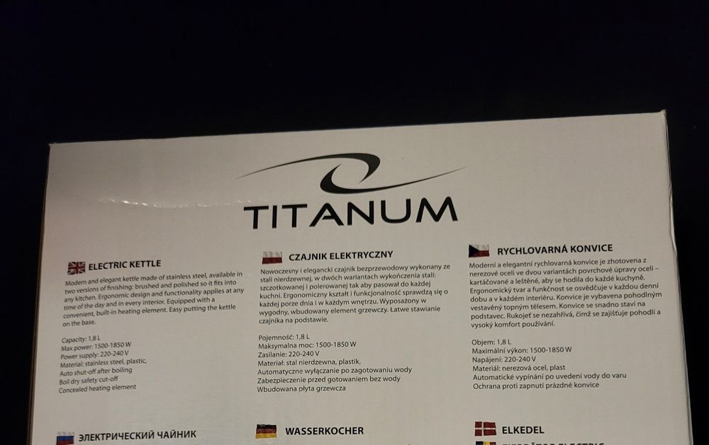 Czajnik elektryczny.