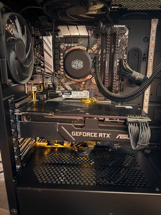 Gaming PC i7-9700K + RTX 2080 SUPER | 16GB RAM | SSD