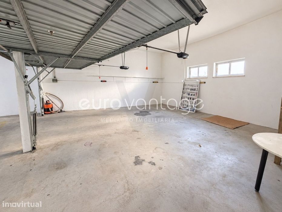 Apartamento T2+1 com 2 Garagens & Sótão | Casal dos Matos, Pousos,...