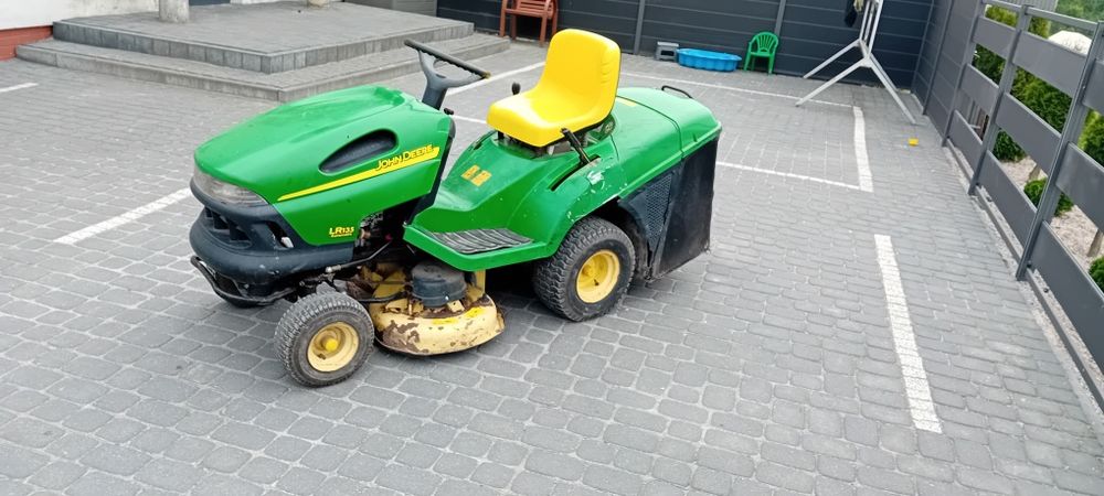 Traktorek do trawy john deere