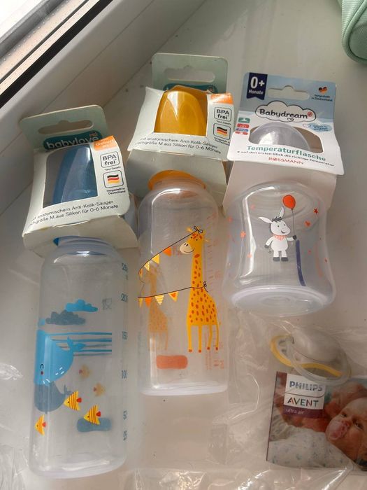 Продам бутилочки дитячі для годування та соски nuk perfect match, bibs