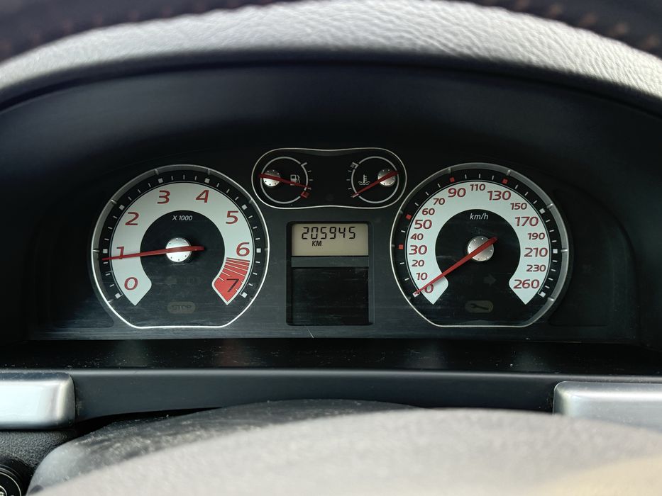 Renault Laguna Nacional 2.0 Turbo Gasolina / Gaz Ano 2005