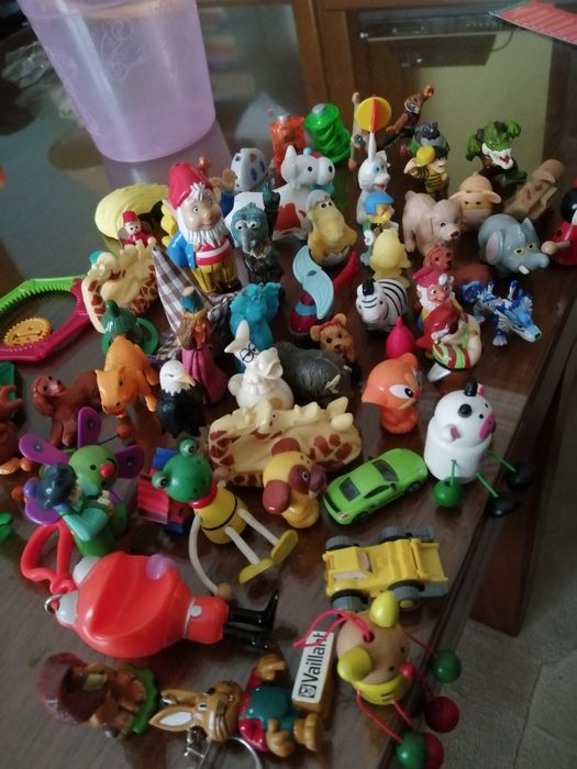 Bonecos /brinquedos miniatura lote 62 unidades