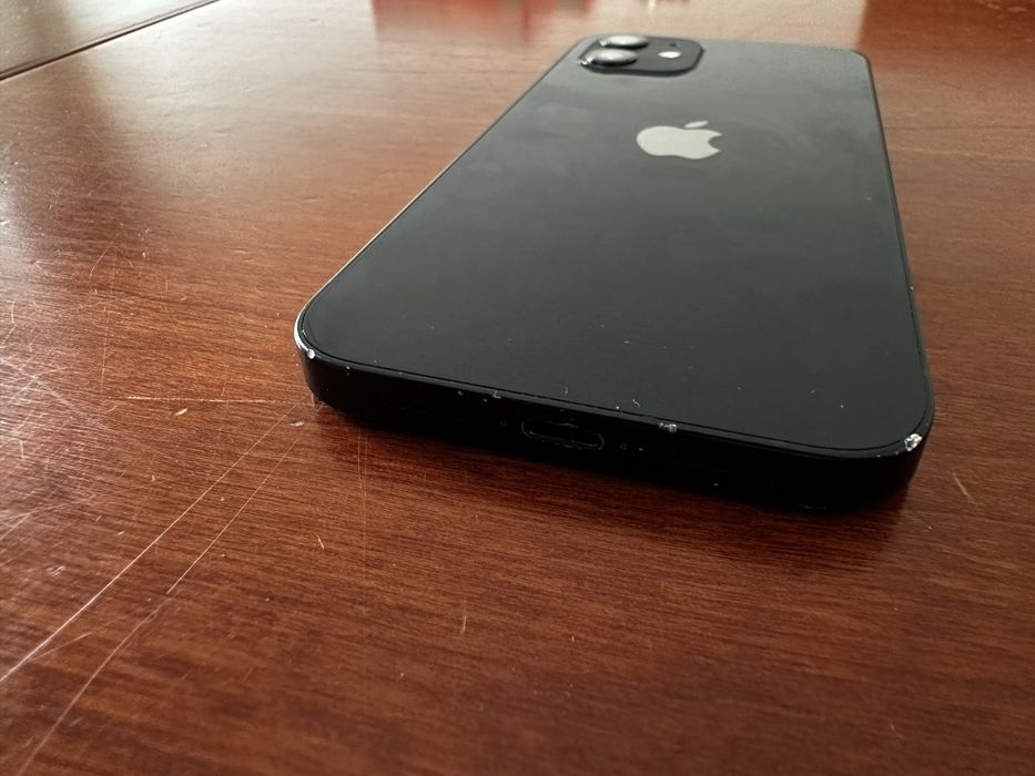 iPhone 12 64GB Preto