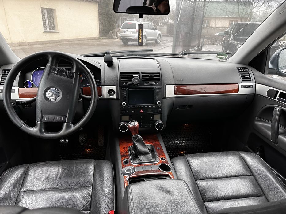 Фольцваген таурек 2.5повний привід