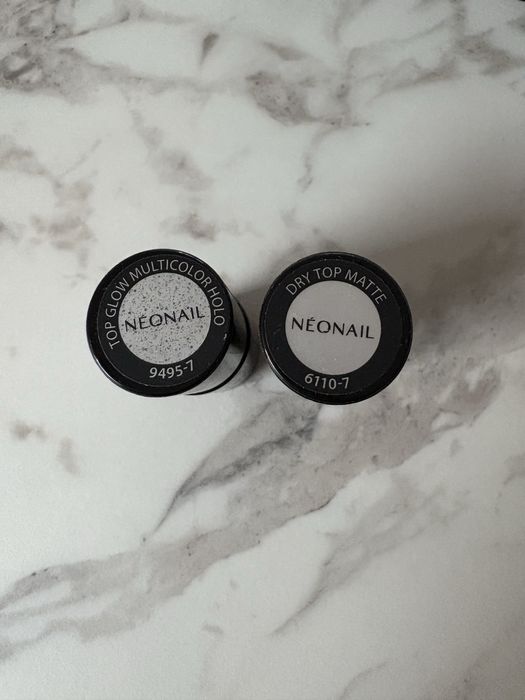 Top matowy neonail, top glow multicolor holo