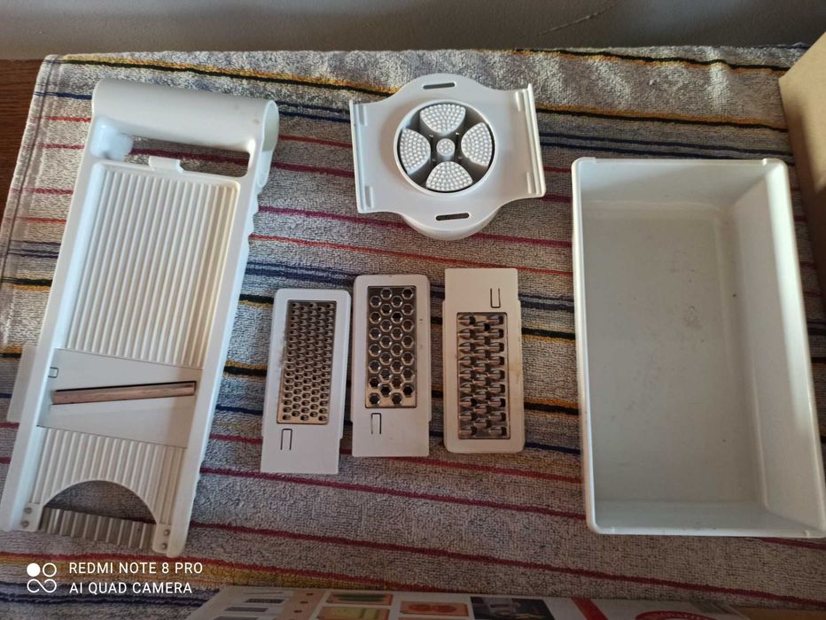 Uniwersalna ręczna szatkownica do warzyw