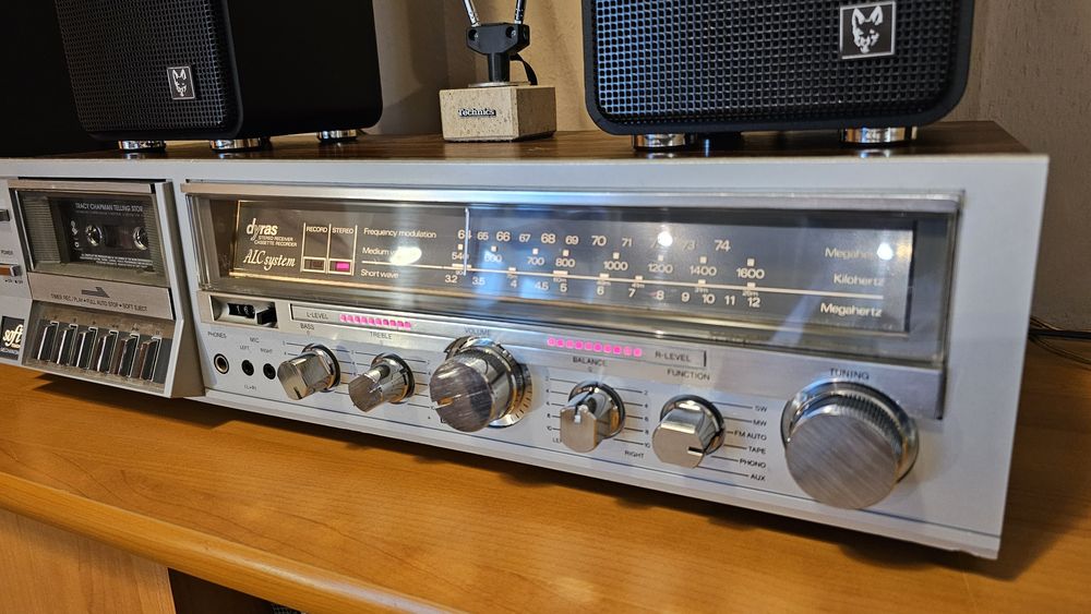 Amplituner z magnetofonem  Dyras STR -S777