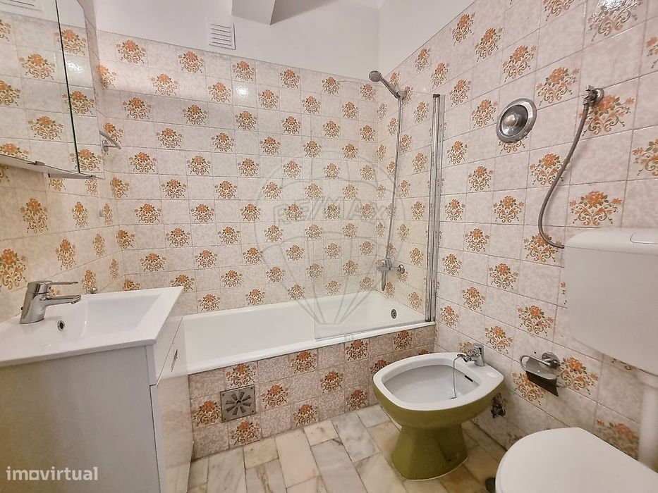 Apartamento T4 para arrendamento