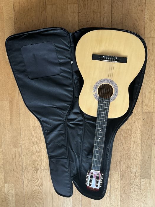 Guitarra Acústica - Play On